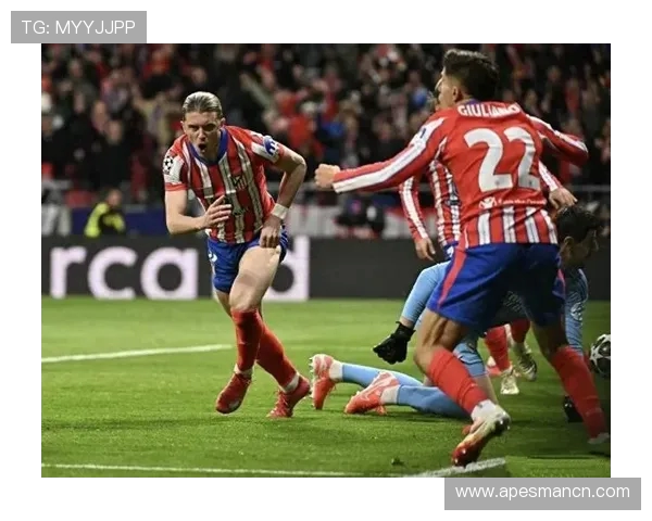 比分大战再掀热潮双方激烈角逐全场悬念迭起赢得观众满堂喝彩