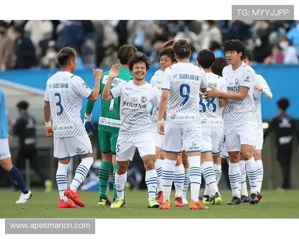 冈山绿雉迎战长崎球队全力争胜展现实力与激情