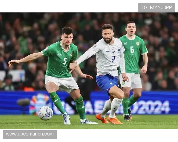 布莱克浦与什鲁斯对决精彩纷呈谁能在赛场上笑到最后 布莱克浦与什鲁斯对决精彩纷呈谁能在赛场上笑到最后